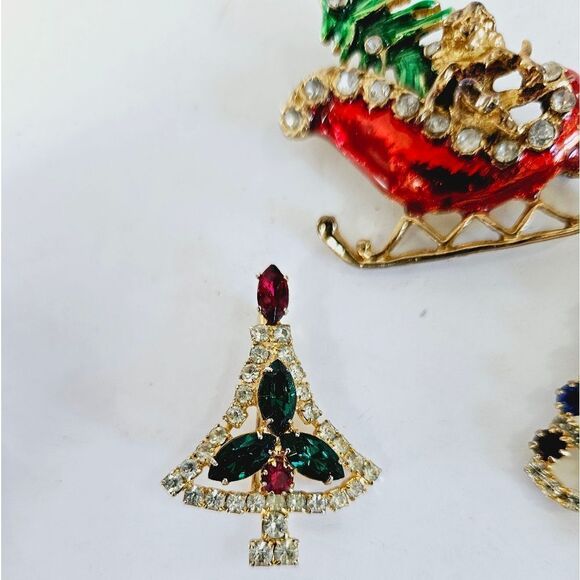 Vintage Set of Tree Rhinestone Enamel Christmas Holiday Tree Sleigh Brooch Pins - Picture 7 of 9